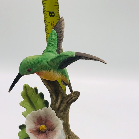 Vintage Royal Crown porcelain musical bell shaped Hummingbird. Try to Remember - Picture 6 of 7